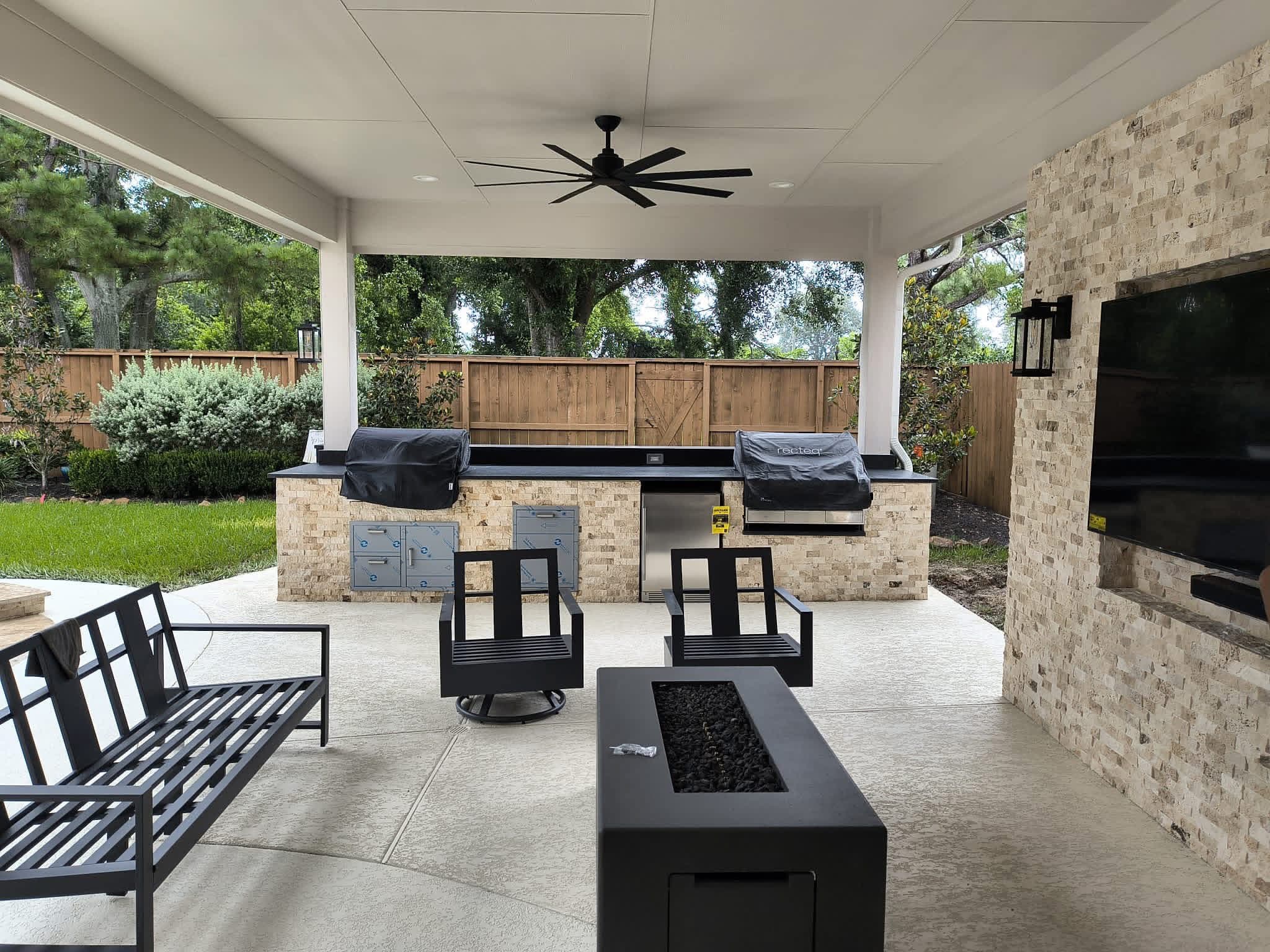 Outdoor Kitchens project 6